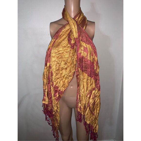 No Brand Accessories - Nice UNISEX Washington Redskins yellow & Burgundy scarf Good Condition